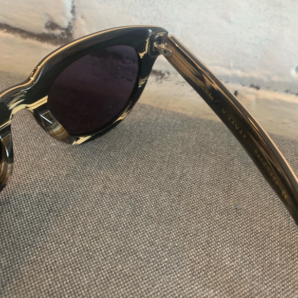 Sunglasses - Picture 5 of 5